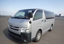 TOYOTA HIACE (we accept hire purchase)