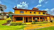 7 Bed Villa with En Suite in Ridgeways