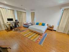 4 Bed House with En Suite in Spring Valley