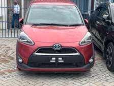 TOYOTA SIENTA (WE ACCEPT HIRE PURCHASE)