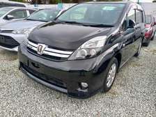 TOYOTA ISIS NEW IMPORT.