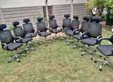 Headrest office chairs
