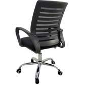Office chair with adjustable height