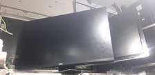 24 inches edge flameless monitor full Hd at 14000