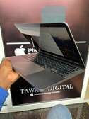 MacBook Pro 2022 M2 8gb ram 256gb ssd