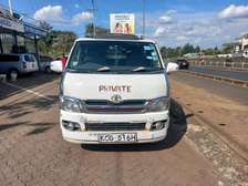 TOYOTA HIACE 7L