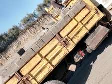 Machine cut stones & Ballast