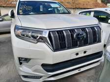 Toyota land cruiser prado tx petrol 2017