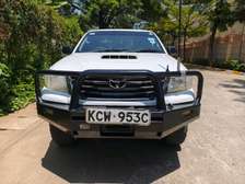 TOYOTA HILLUX DOUBLE CABIN