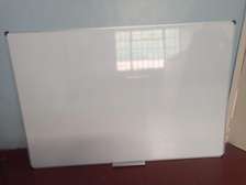 whiteboard wall mounted 5*4 fts