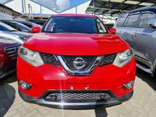 NISSAN X-TRAIL RED IN COLOR