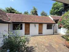 4 Bed House with En Suite in Muthaiga