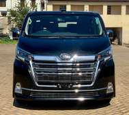 Toyota Granace 2019 black Diesel 2800cc