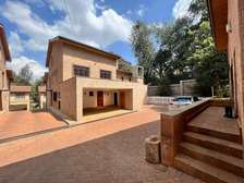 4 Bed Townhouse with En Suite in Lavington