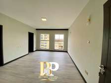 3 Bed Apartment with En Suite in Riverside