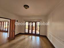 5 Bed House with En Suite in Gigiri