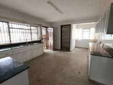 5 Bed House with En Suite in Gigiri