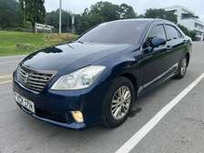 Toyota crown Blue