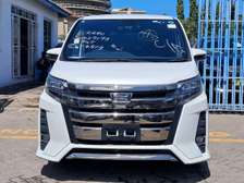 Toyota Noah WxB White Non hybrid 2018