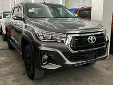 TOYOTA HILUX NEW SHAPE (we accept hire purchase)