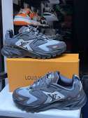 Louis Vuitton Runner Tatic Trainer Sneakers In Grey