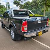 TOYOTA HILUX INVISIBLE IN EXCELLENT CONDITION