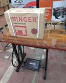 ORIGINAL SINGER SEWING MACHINE WITH TABLE & STAND
