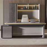 Office Desks: 1600mm Modern Corporate Desk