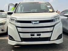 TOYOTA NOAH HYBRID