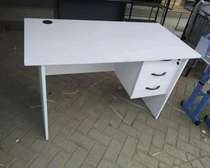 Lockable office table with drawer