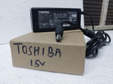 Toshiba Adapter 15v/4a, 6.0mm*3.0mm