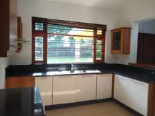 5 Bed House with En Suite at