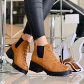 Ladies classic boots