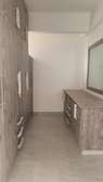 Serviced 4 Bed Apartment with En Suite at Links Road