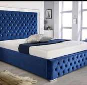 classic 5*6 tufted bed