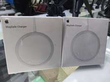 Apple wireless MagSafe Charger
