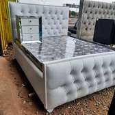 5x6 chesterfield bed