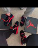 JORDAN 4