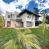 4 Bed House with En Suite in Westlands Area