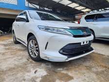 Toyota Harrier 2019