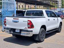 Toyota Hilux 4x4 Pickup White Durable Performance
