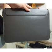 Wiwu Portable Stand Sleeve Black MacBook Air/Pro 13″