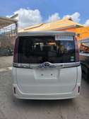 Toyota Noah  pearl