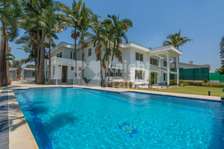 7 Bed House with En Suite at Un Crescent