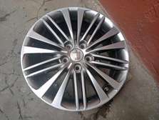 Rims size 17 for Toyota crown