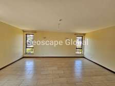 4 Bed Townhouse with En Suite in Runda