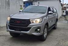 TOYOTA HILUX 2017 MODEL