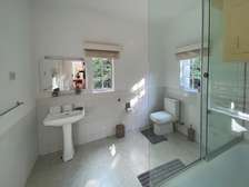 Furnished 4 Bed Apartment with En Suite in Muthaiga