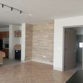 5 Bed Townhouse with En Suite in Brookside