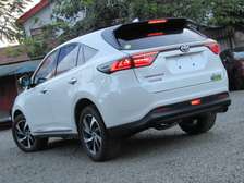 Toyota Harrier pearl new shape with sunroof